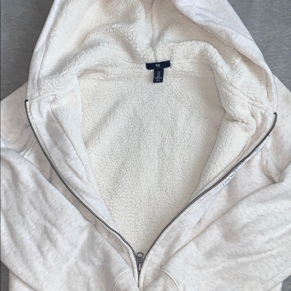 A jacket - Picture 2 of 2